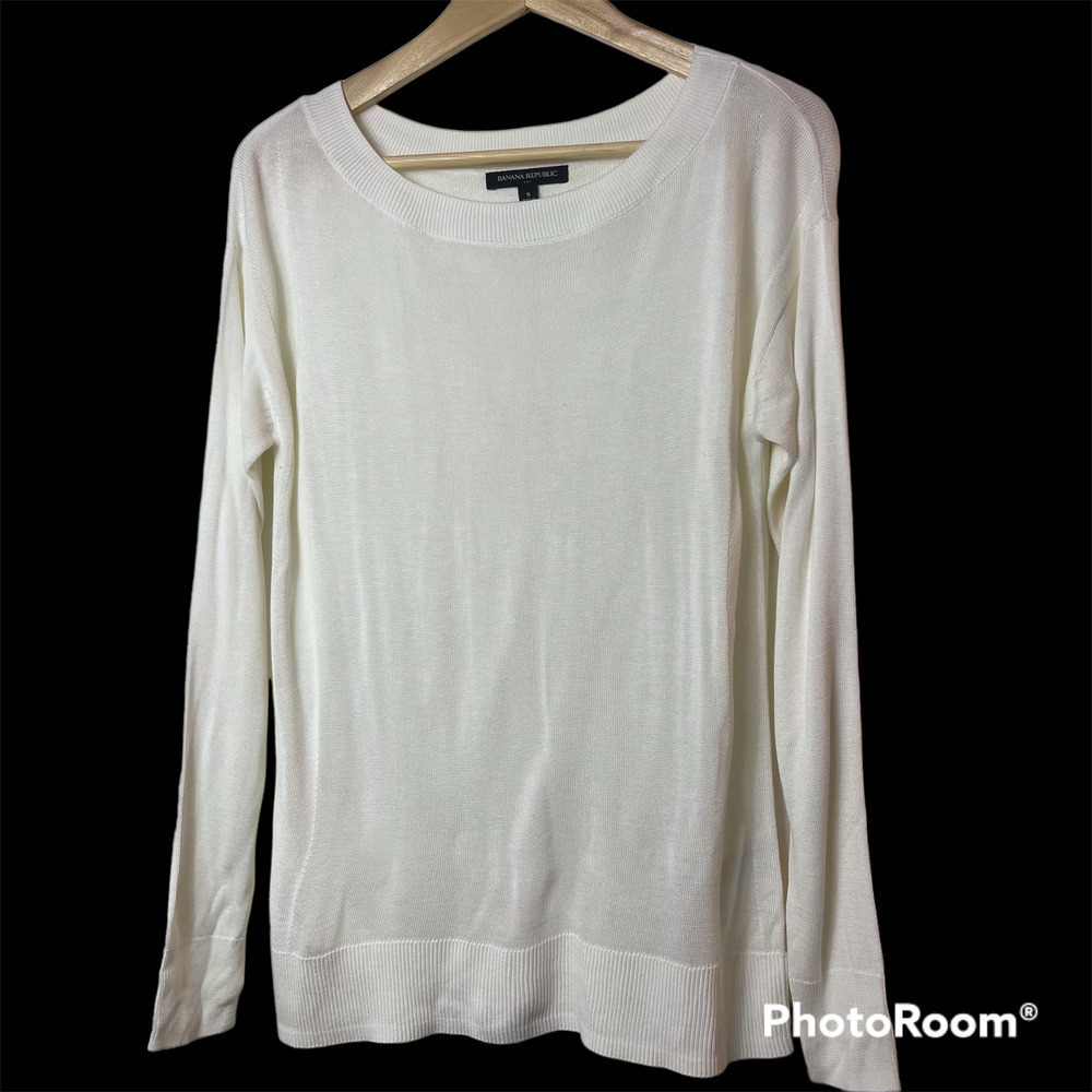 Banana Republic Women's Viscose Sweater Size Small